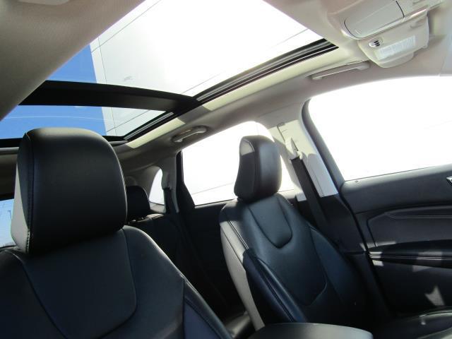 used 2022 Ford Edge car, priced at $32,999