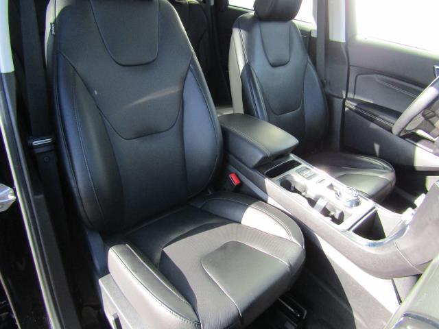 used 2022 Ford Edge car, priced at $32,999