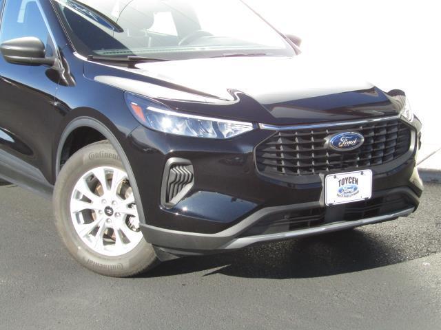 used 2023 Ford Escape car, priced at $23,999