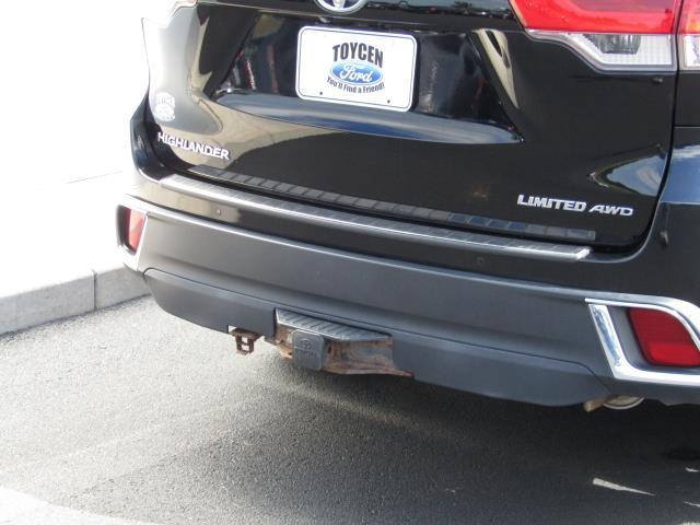 used 2017 Toyota Highlander car, priced at $17,886