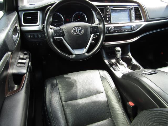 used 2017 Toyota Highlander car, priced at $17,886