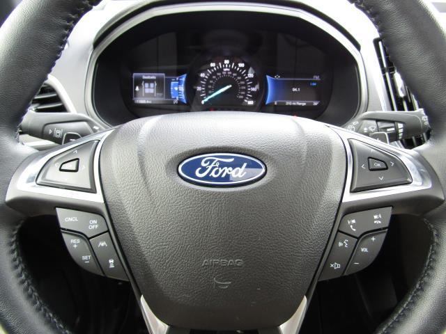 used 2022 Ford Edge car, priced at $30,999