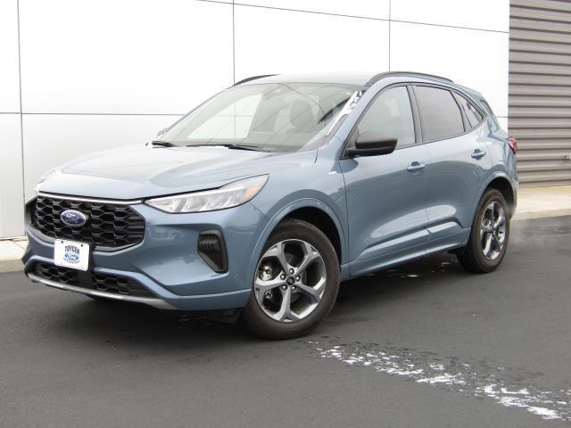 used 2023 Ford Escape car, priced at $25,999