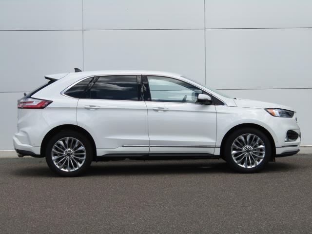 used 2022 Ford Edge car, priced at $32,999