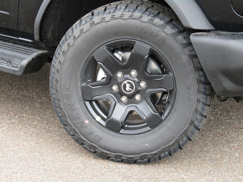 new 2025 Ford Bronco car, priced at $55,439