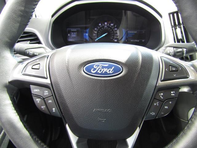 used 2022 Ford Edge car, priced at $28,999