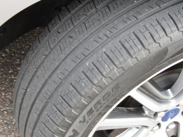 used 2022 Ford Edge car, priced at $32,999