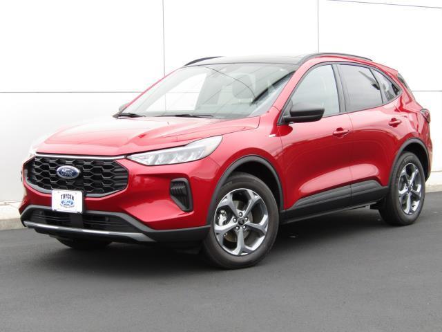 used 2025 Ford Escape car, priced at $29,999