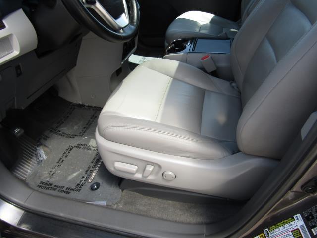 used 2015 Toyota Sienna car, priced at $21,886