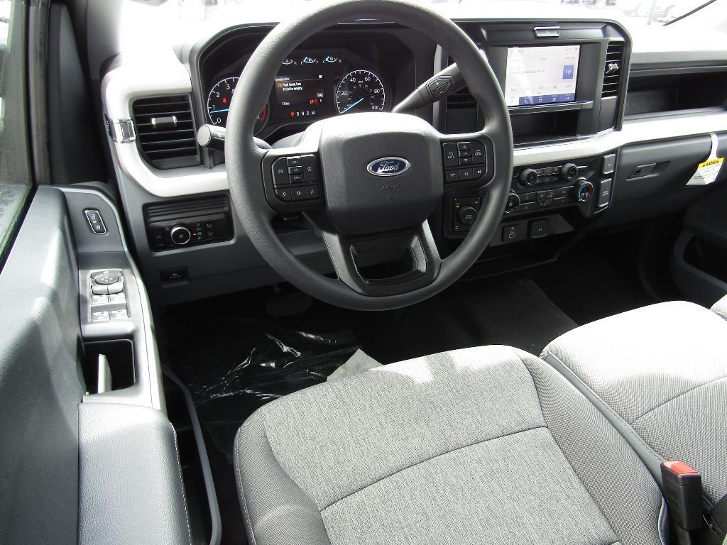 new 2025 Ford F-250 car, priced at $58,962