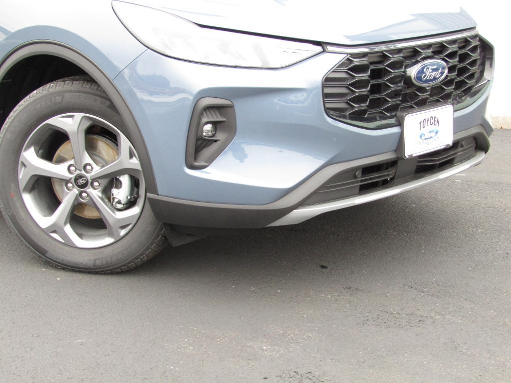 new 2026 Ford Escape car, priced at $41,860