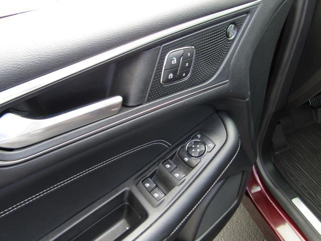 used 2022 Ford Edge car, priced at $31,999