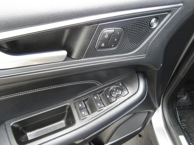 used 2022 Ford Edge car, priced at $30,999