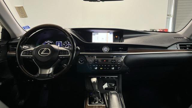 used 2016 Lexus ES 300h car, priced at $19,450