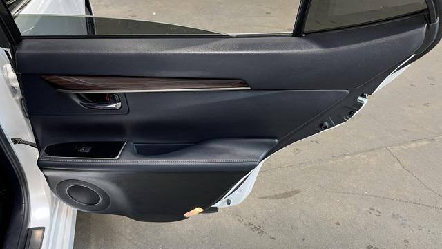 used 2016 Lexus ES 300h car, priced at $19,450