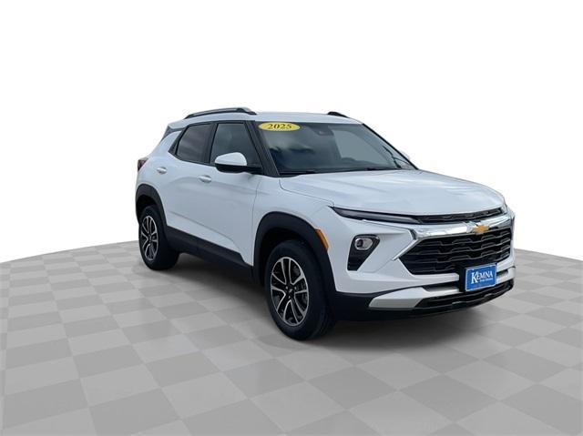 new 2025 Chevrolet TrailBlazer car, priced at $28,555