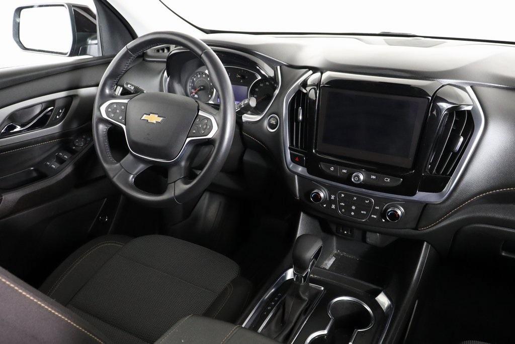 used 2021 Chevrolet Traverse car, priced at $27,295
