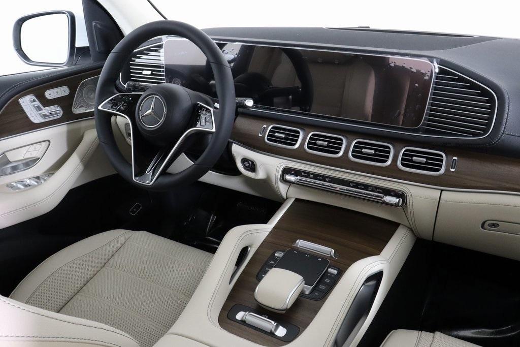 new 2024 Mercedes-Benz GLS 450 car, priced at $94,215