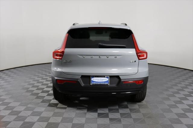 new 2024 Volvo XC40 car, priced at $50,722