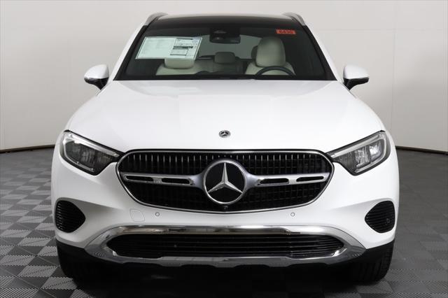 new 2024 Mercedes-Benz GLC 300 car