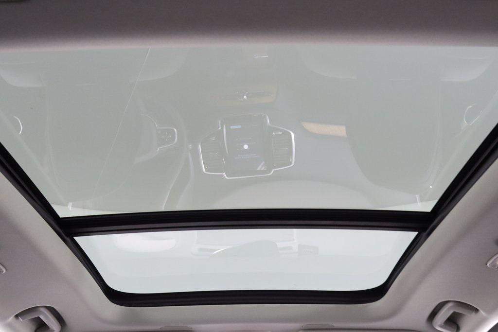new 2025 Volvo XC90 car, priced at $57,443