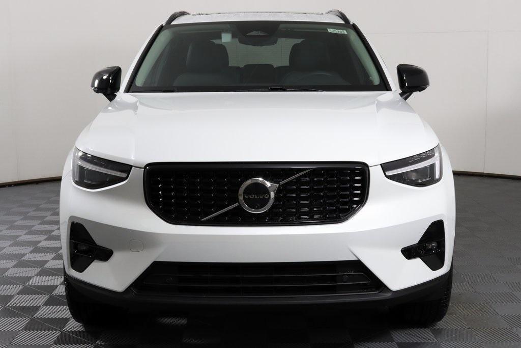 new 2024 Volvo XC40 car, priced at $48,600