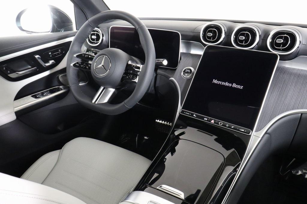new 2024 Mercedes-Benz GLC 300 car, priced at $59,545