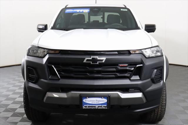 new 2024 Chevrolet Colorado car, priced at $40,000