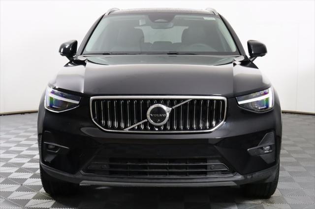 new 2025 Volvo XC40 car, priced at $47,850