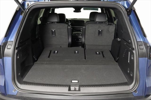 new 2025 Chevrolet Traverse car, priced at $41,995