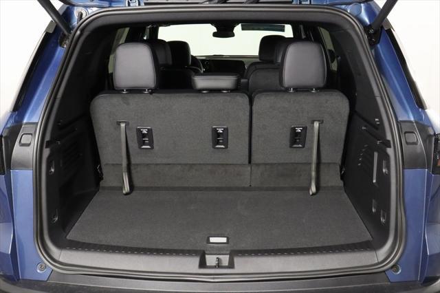 new 2025 Chevrolet Traverse car, priced at $41,995