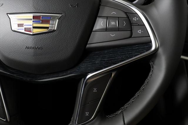 new 2025 Cadillac XT5 car, priced at $58,790