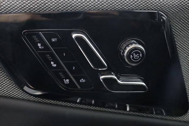 new 2025 Cadillac OPTIQ car, priced at $58,910