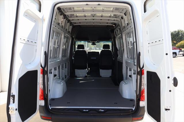 new 2025 Mercedes-Benz Sprinter 2500 car, priced at $58,966