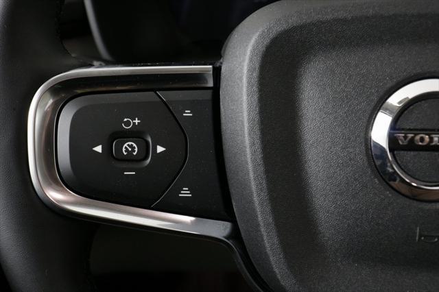 new 2025 Volvo XC40 car, priced at $51,785