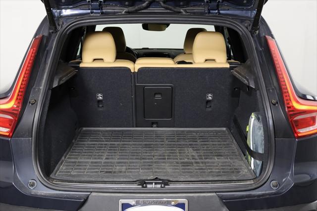 used 2020 Volvo XC40 car, priced at $25,995