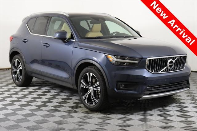 used 2020 Volvo XC40 car, priced at $25,995