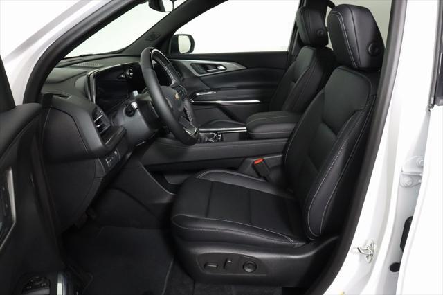 new 2025 Chevrolet Traverse car, priced at $48,995