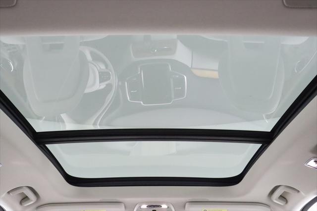 used 2022 Volvo XC90 car, priced at $38,351