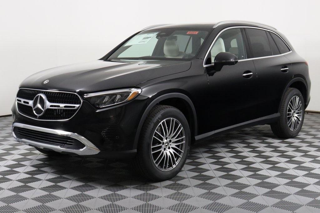 new 2024 Mercedes-Benz GLC 300 car, priced at $56,995