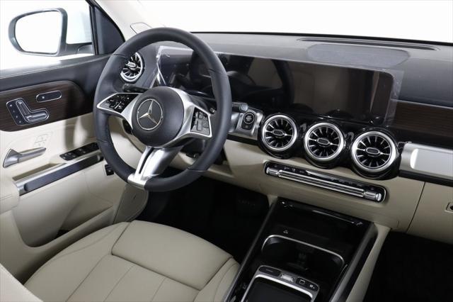 new 2025 Mercedes-Benz GLB 250 car, priced at $55,325