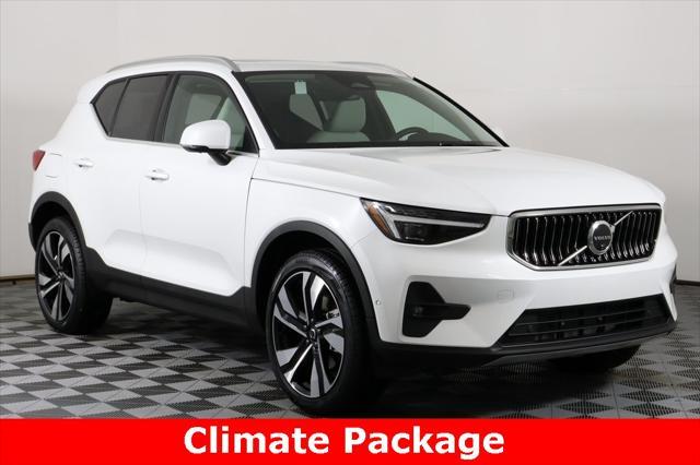 new 2025 Volvo XC40 car, priced at $51,045