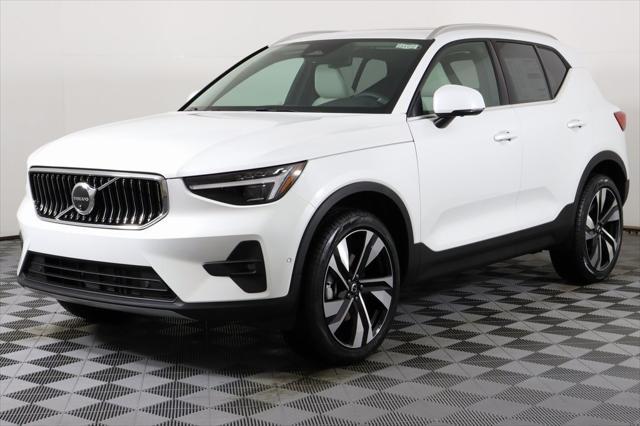 new 2025 Volvo XC40 car, priced at $51,045