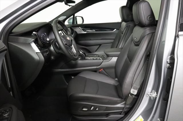 new 2025 Cadillac XT5 car, priced at $57,665