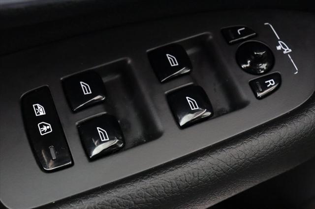 used 2022 Volvo XC90 car, priced at $43,913