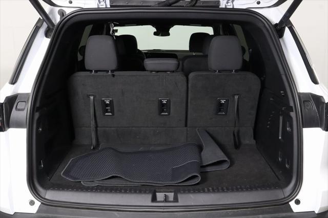 used 2025 Chevrolet Traverse car, priced at $40,000