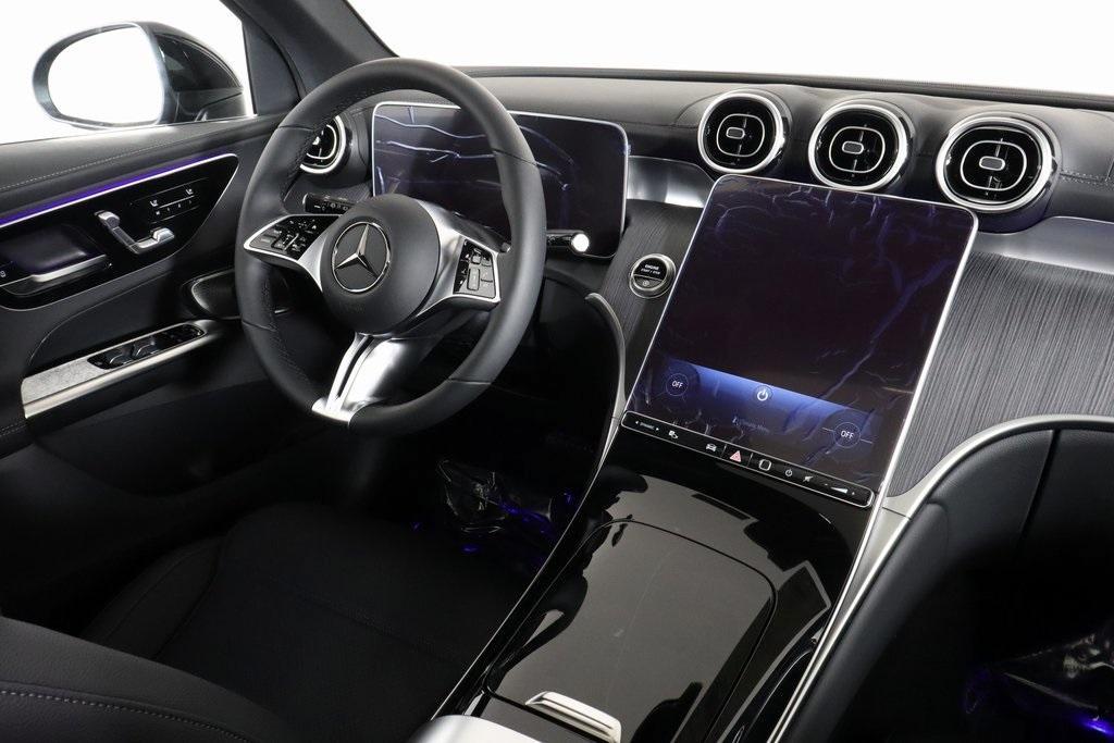 new 2024 Mercedes-Benz GLC 300 car, priced at $56,995