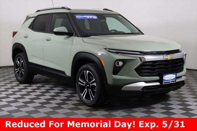 new 2025 Chevrolet TrailBlazer car, priced at $30,000
