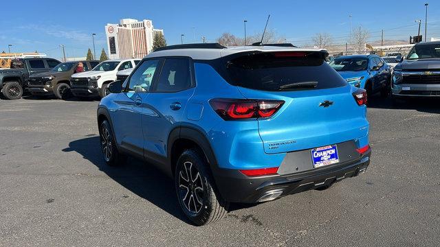 new 2025 Chevrolet TrailBlazer car, priced at $34,320