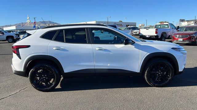 new 2025 Chevrolet Trax car, priced at $26,810